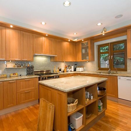 Whistler Alpine Chalet Retreat & Wellness Villa Eksteriør bilde