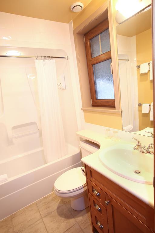 Whistler Alpine Chalet Retreat & Wellness Villa Rom bilde