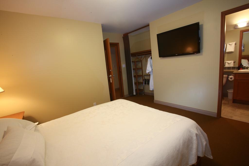 Whistler Alpine Chalet Retreat & Wellness Villa Rom bilde