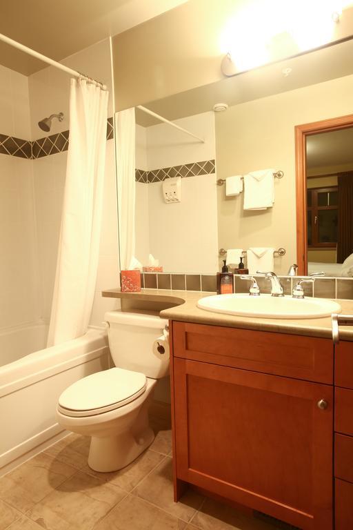 Whistler Alpine Chalet Retreat & Wellness Villa Rom bilde