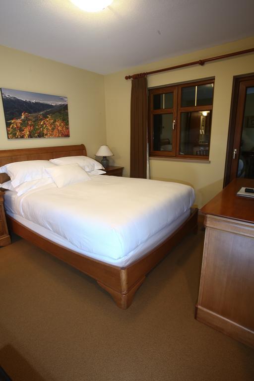 Whistler Alpine Chalet Retreat & Wellness Villa Rom bilde